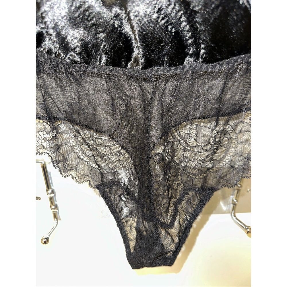 Victorias Secret Bodysuit Womens Satin Lace‎ Cap Sleeve V-Neck Polyester Black M - Picture 4 of 10